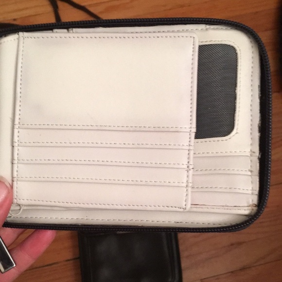 Two vintage leather purses - Picture 5 of 9